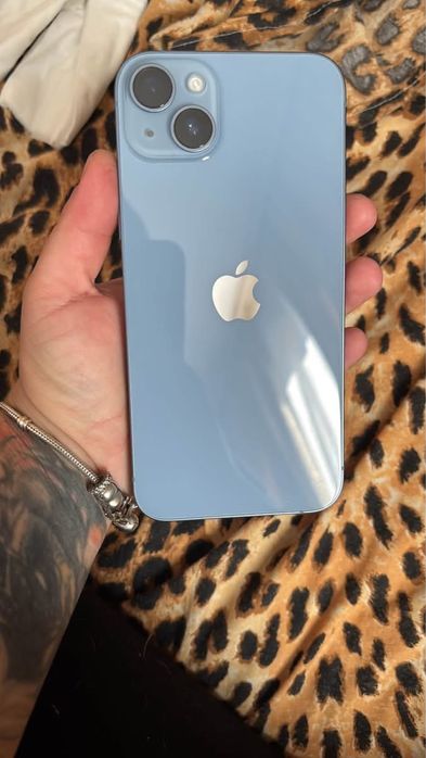 vând Iphone 14 plus
