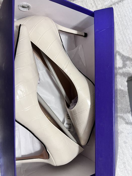 Класическая обувь (туфли)