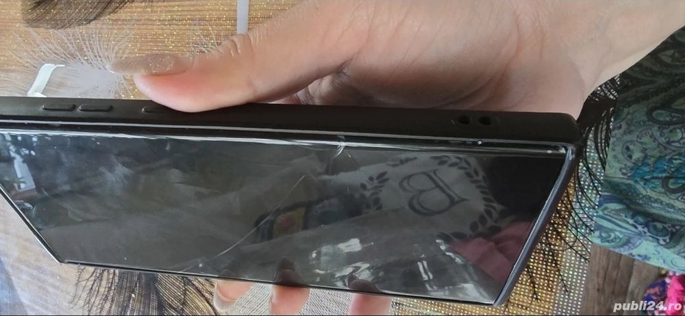 Samsung s23 ultra sticla fisurata