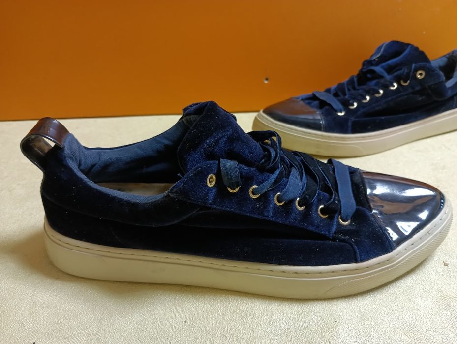 Massimo Dutti N 41 кожени - 29 лв