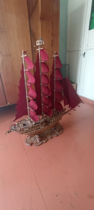 Продам карабль!!