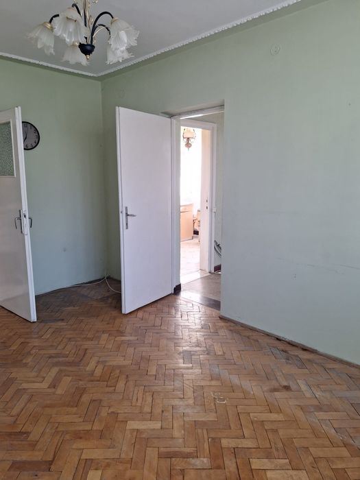 Apartament 3 camere 2 balcoane