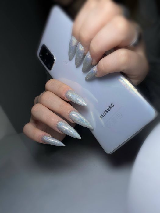 Нарищавание ногтей