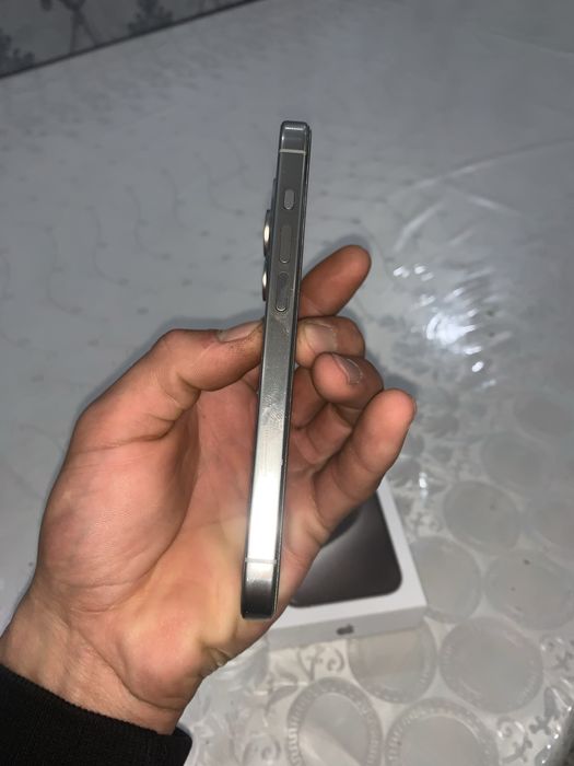 iphone 15 pro 256gb bitari 780dollir real oldon odom ursin