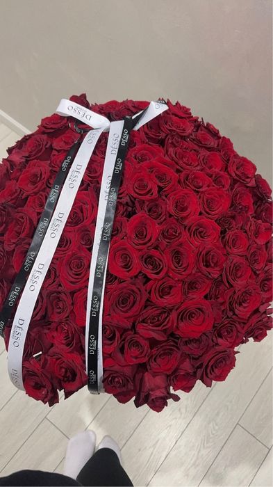 101 роза свежий подарили вчера