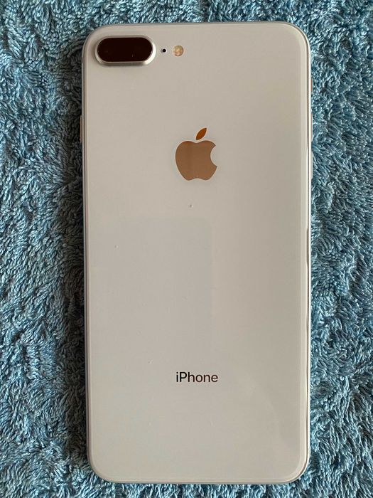 Iphone 8 Plus,Silver,64GB,90% капацитет на батерията