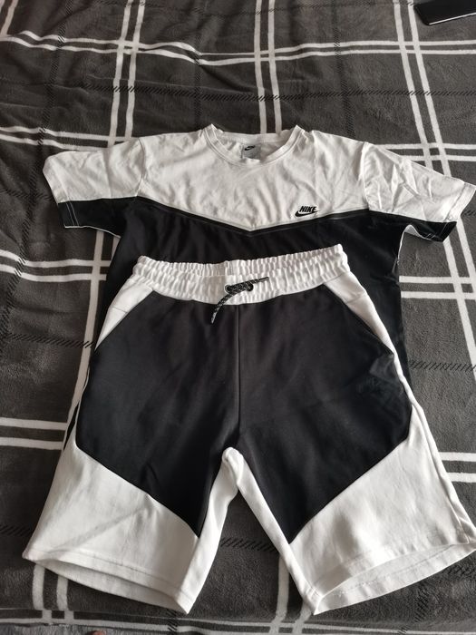 Летни екипчета Nike и Champion