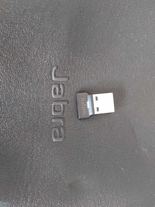 Профессиональная гарнитура Jabra Evolve2 65 + USB адаптер Link 380