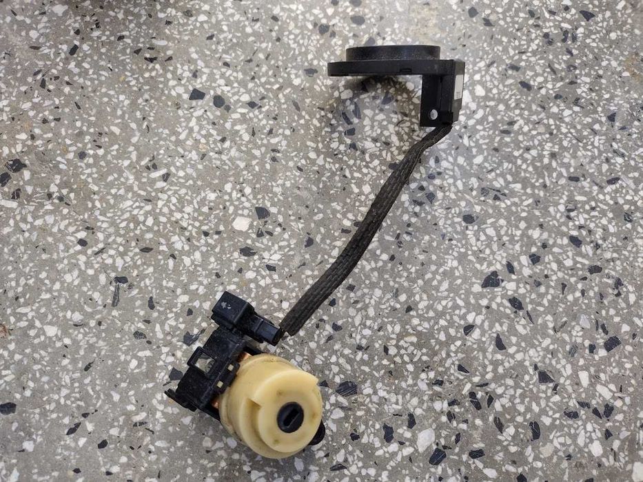 Volvo s40 1996 година 136кс 2000 кубика на части