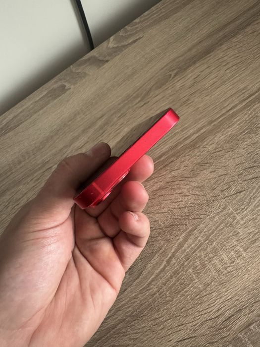 Apple 14 128gb Red