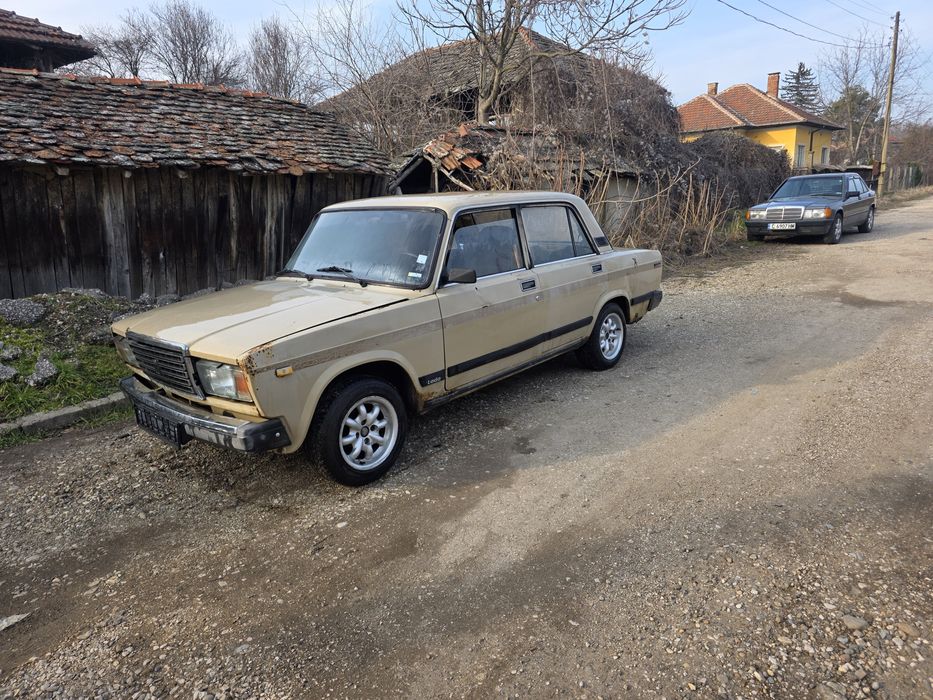 ЛАДА ВАЗ 2107 на части