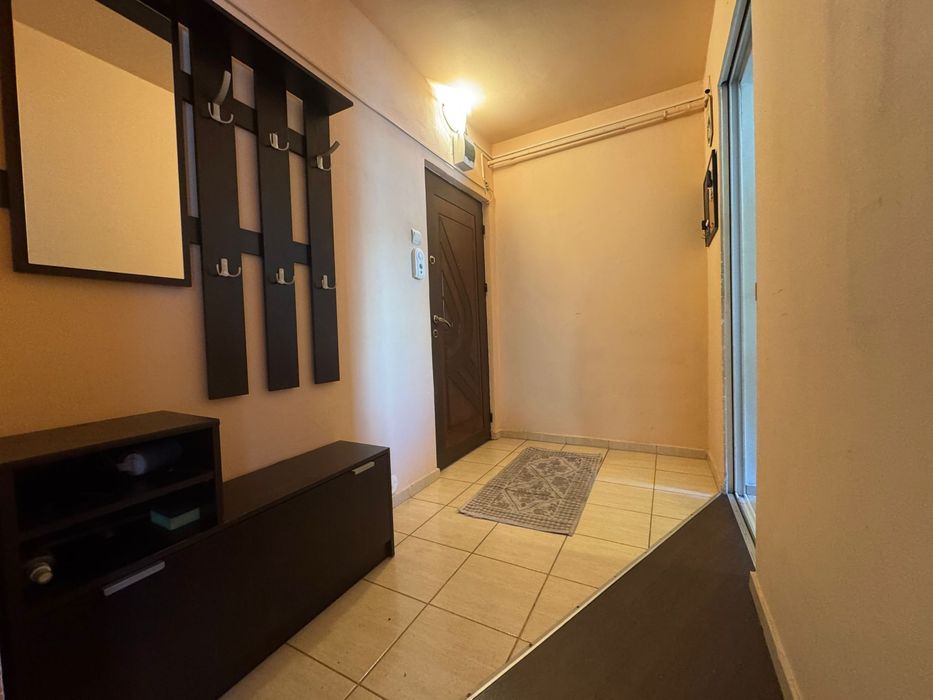 Apartament 2 camere strada Decebal podu ros