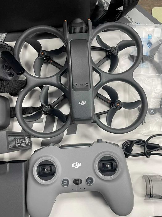 DJI Avata 2 FPV Fly More Combo - Utilizat, Funcțional