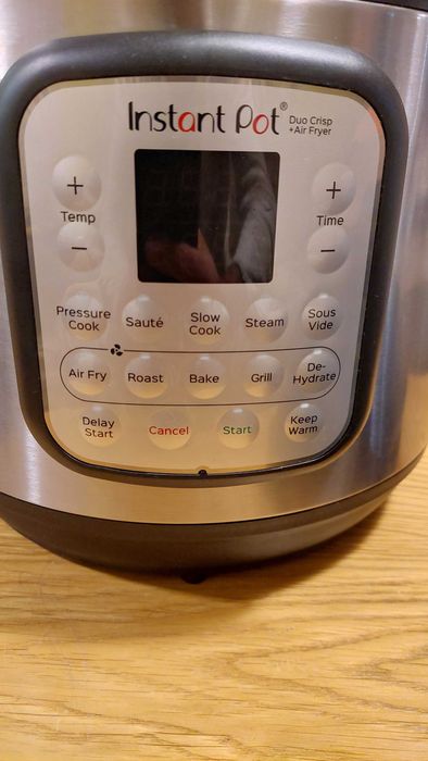 Комбиниран мултикукър Instant Pot DUO CRISP + AIR FRYER, 8 L