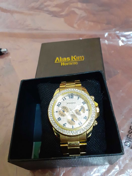 Ceas PAJDU auriu cu quartz si imitatie diamante pe marginea ecranului