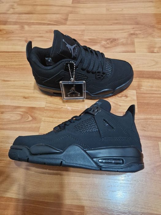 Încălțăminte Jordan patru