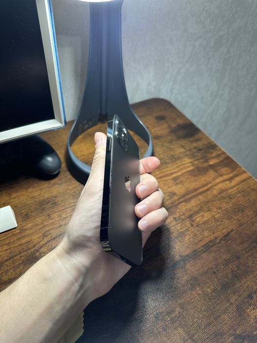 Iphone 12 pro без ремонта