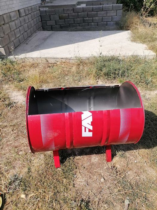 Продам бочку для мусора