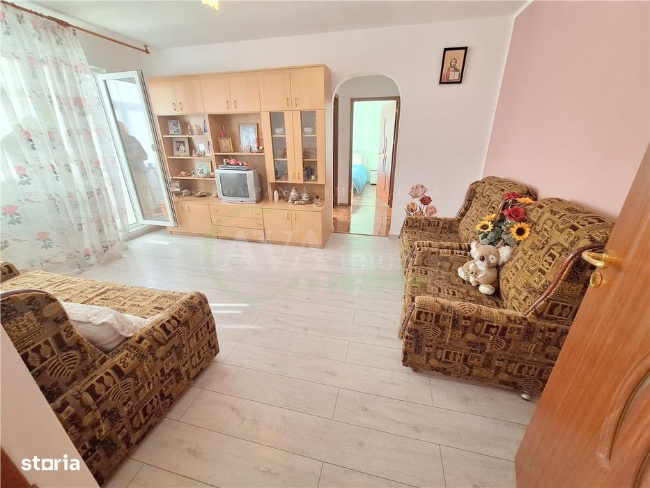 Apartament 2 camere, etaj 2, semimobilat, zona Narcisa