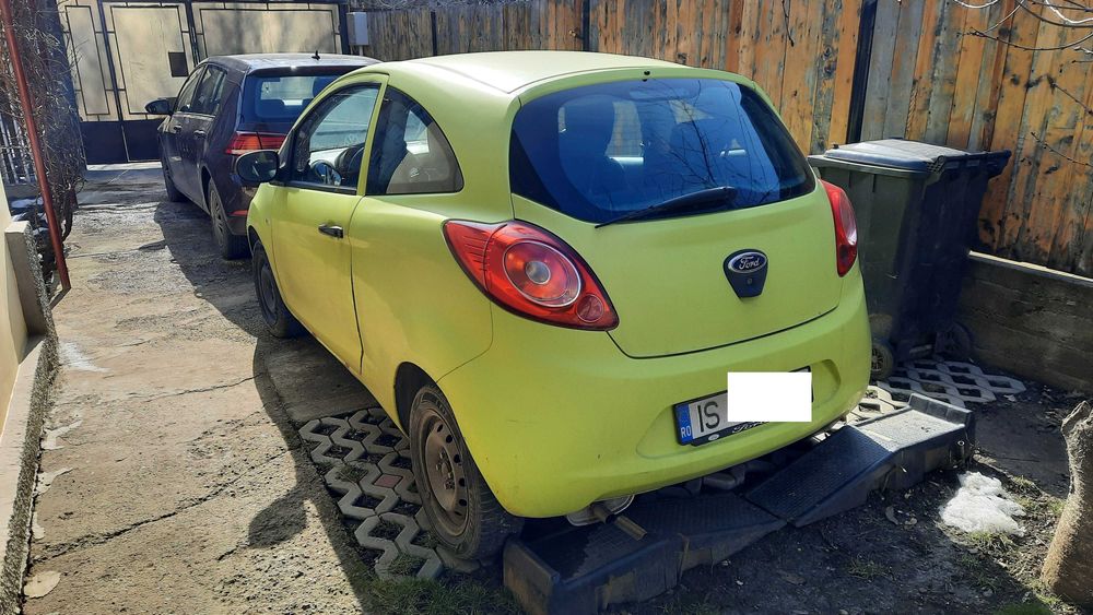 Vând mașina tatălui meu decedat