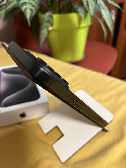 Iphone 15 pro без ремонта акум 91%