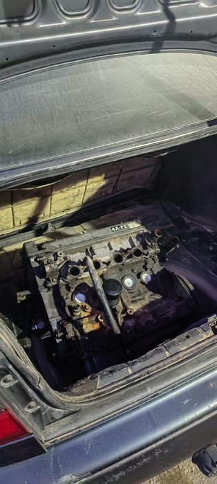 Тойота Карина Е аварийная