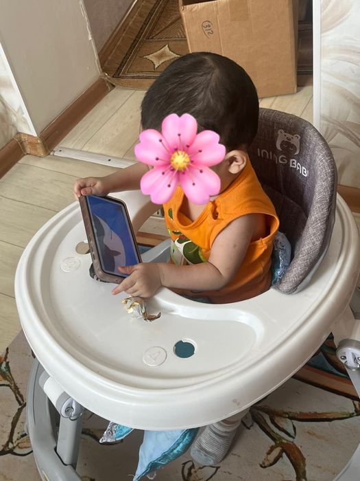 Ходунок ак тусты жана