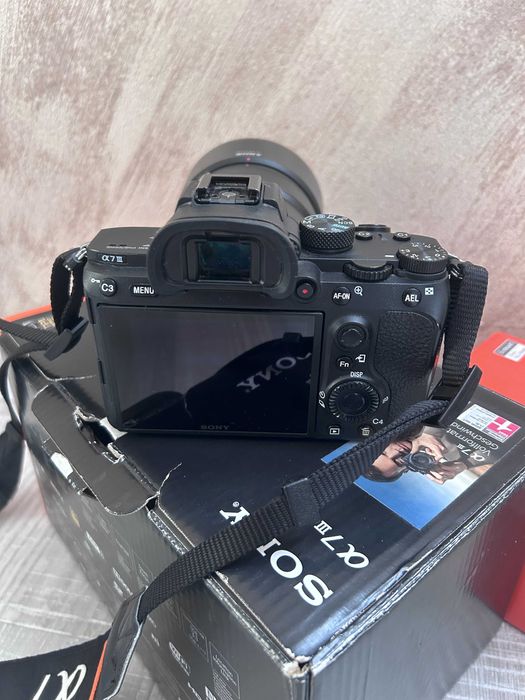 Sony a7iii + Sony 85mm 1.8