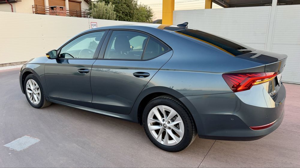 SKODA Octavia 2022 — imagine 4