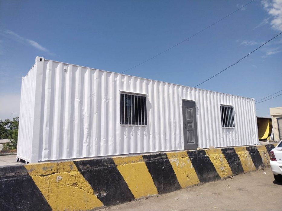 Из Контейнер домик