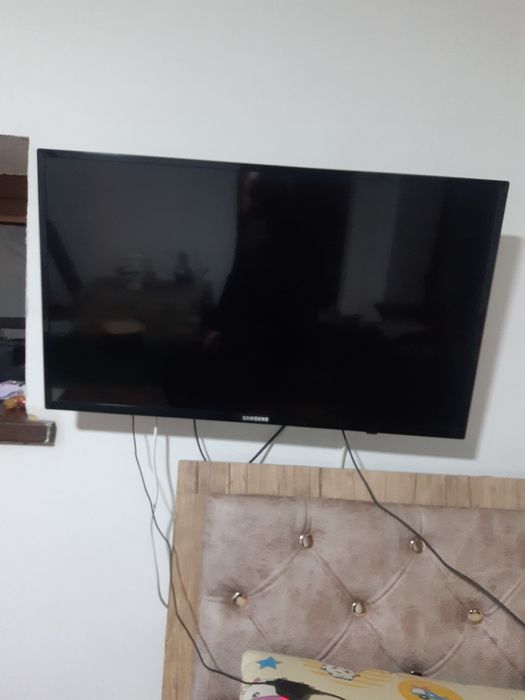 Samsung televizor 32 talik