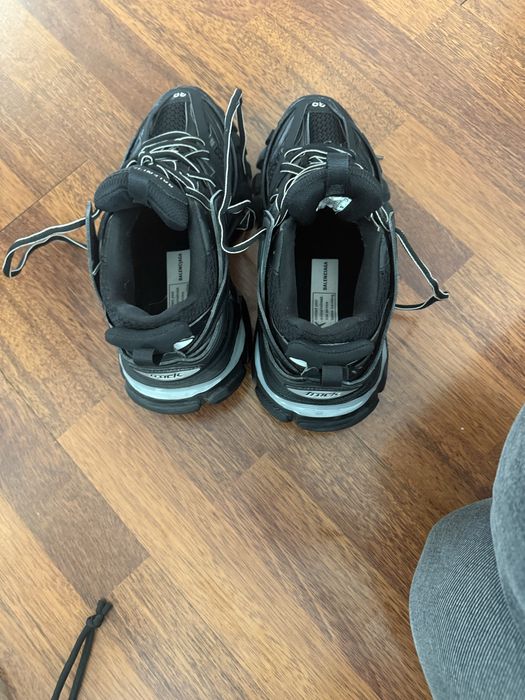 Adidasi Balenciaga track cu lumini marimea 39 stare foarte buna, purtati doar de cateva ori