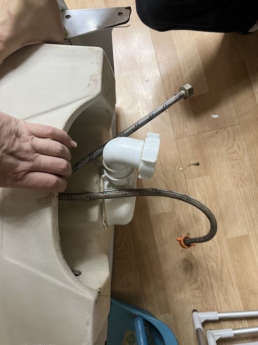 Раковина над машинкой