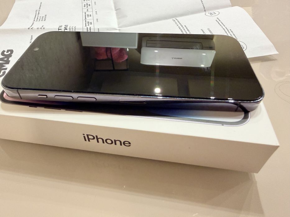 Продавам Apple IPhone 14 Pro Max 256 GB Deep Purple