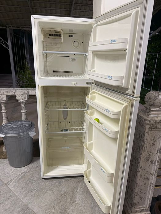 Продается холодильник