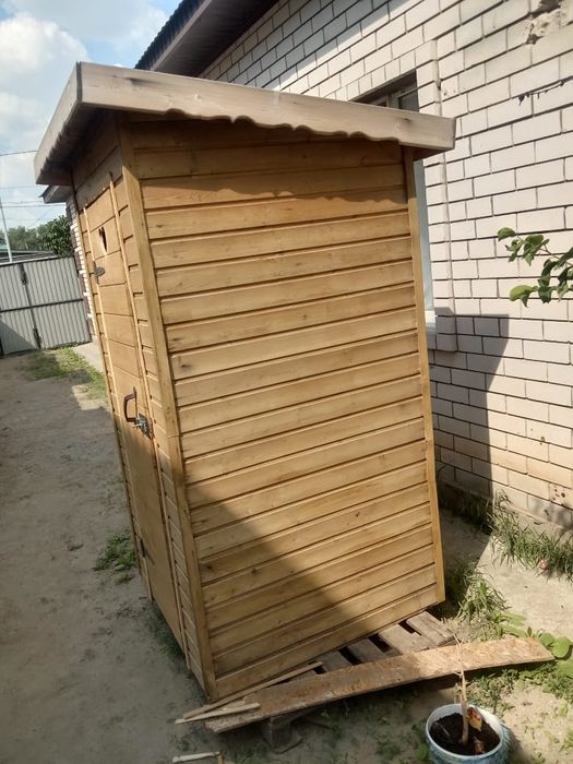 Продается уличный туалет