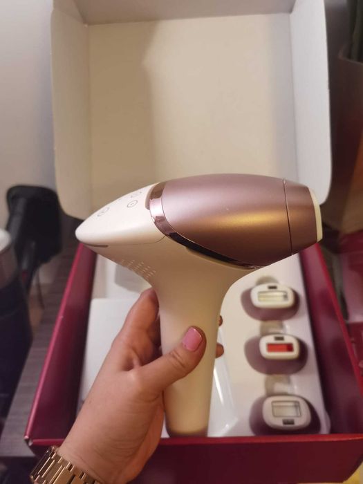 Epilator IPL Philips Lumea Seria 9900 BRI977/00, Senzor Smartskin