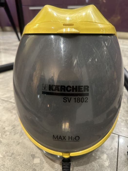 Прахосмукачка пароекстактор KARCHER (модел SV1802)