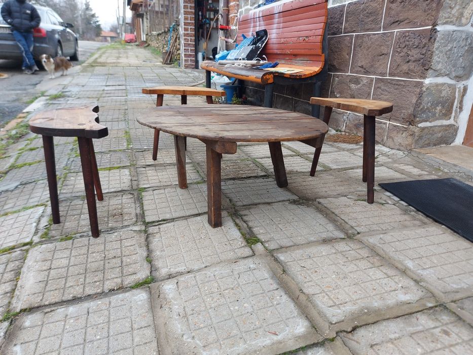 Софра със столчета и детски стан