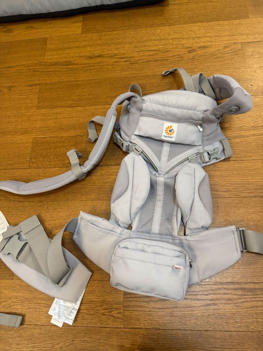 Marsupiu Ergobaby