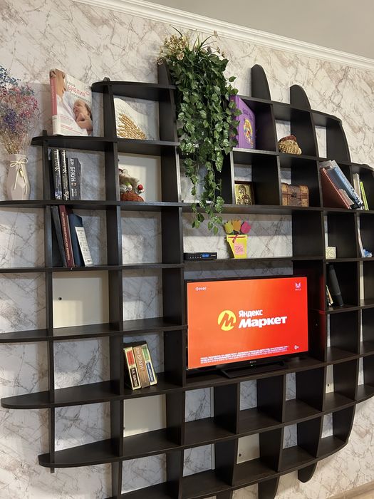 Продам полку в отличном состоянии