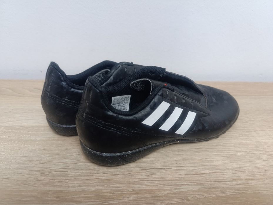 Încaltaminte fotbal Adidas