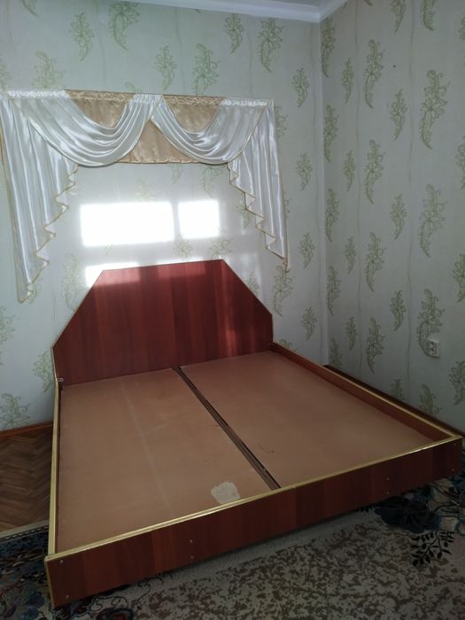 Кровать двухспальная без матраца, размер 170х190