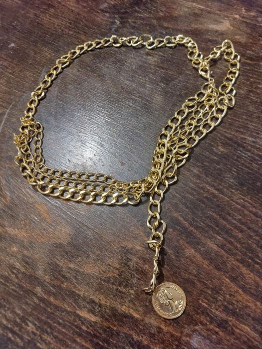 Различни видове обеци от h&m