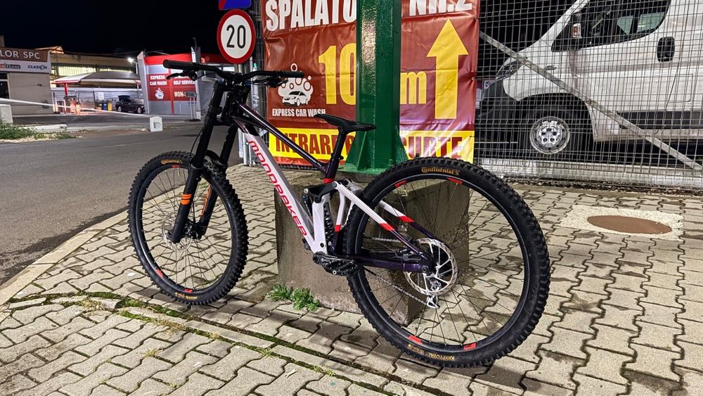 Bicicleta  Mondraker Summum 2022