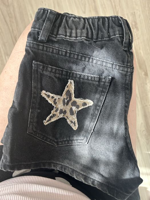 Pantaloni scurti Zara