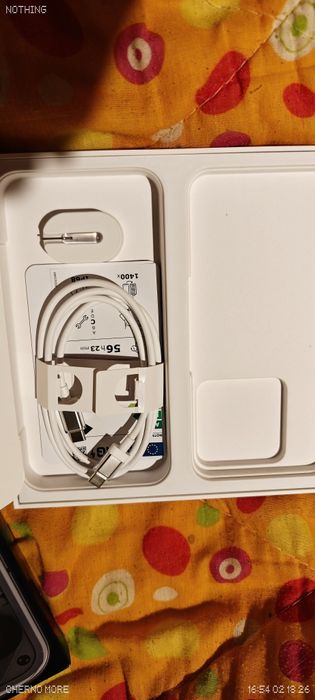 Продавам Nothing phone 3