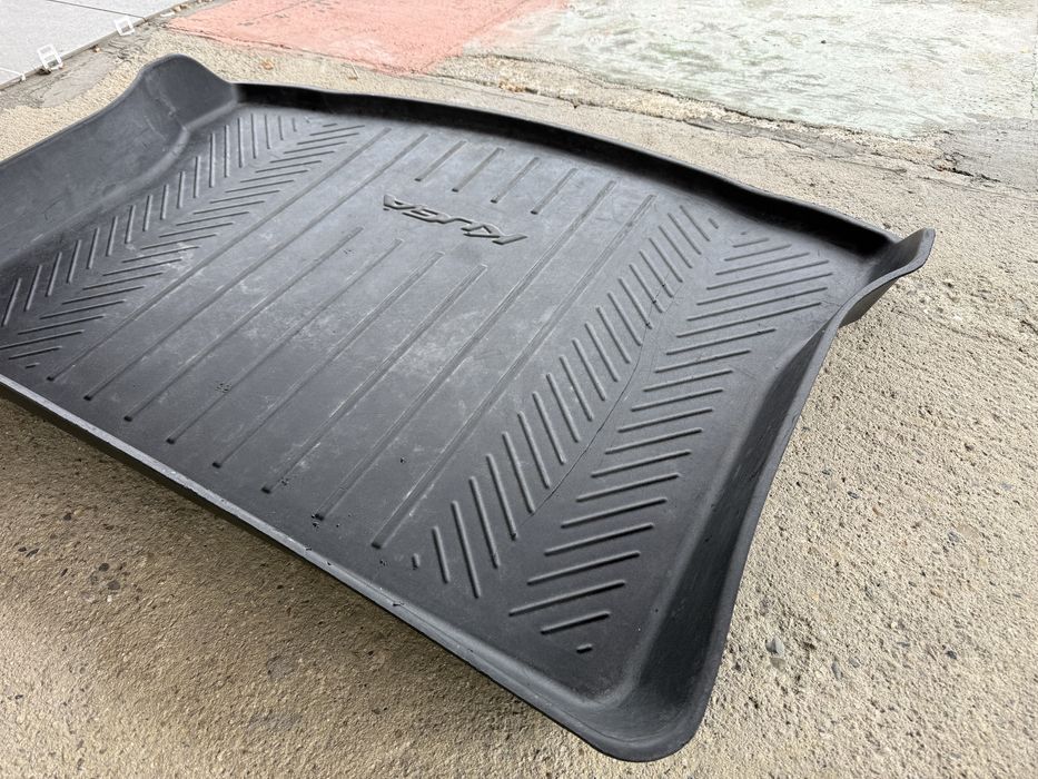 ОРИГИНАЛНА Стелка В Багажник/Корито В Багажник за -FORD KUGA/ФОРД КУГА