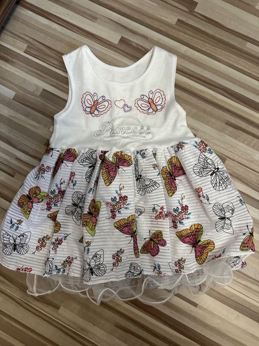 Бебешки рокли до 1 година Zara и други