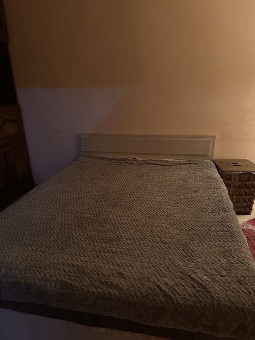 Продам срочно мебель